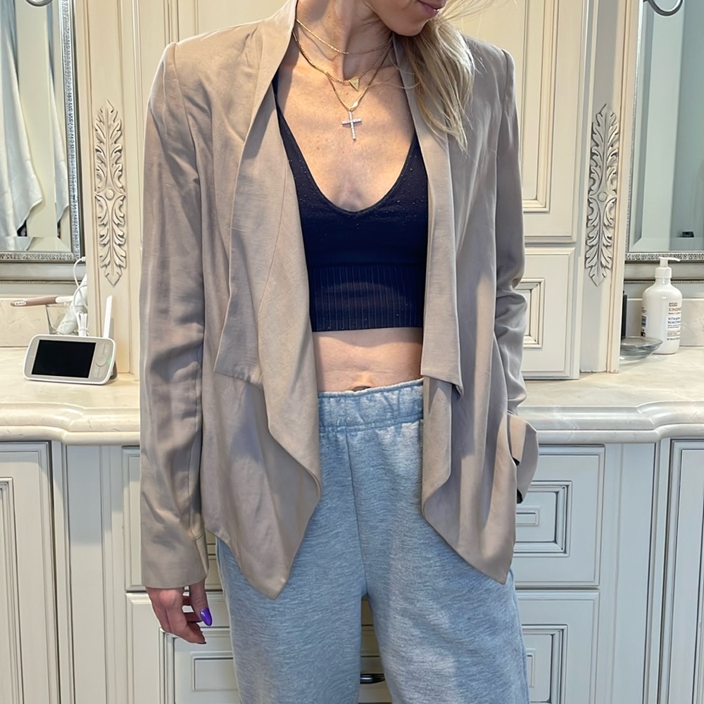 Tan flowy blazer